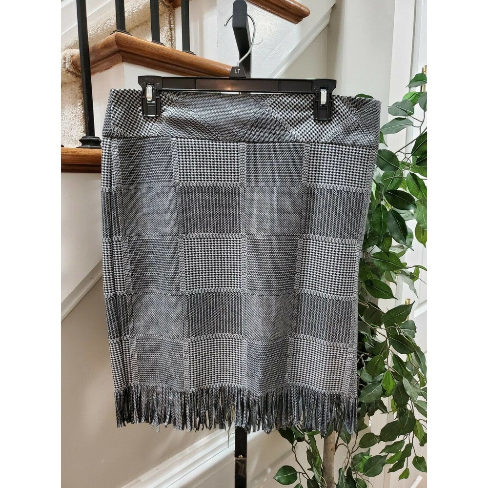 Attyre Women's Gray Check Polyester Pencil & Straight Casual Mini Skirt Size 8